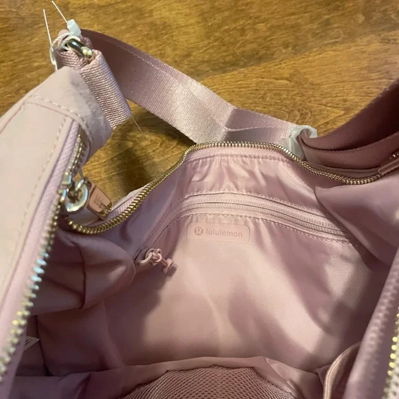 Lululemon Athletica Pink Haze Slouchy Shoulder Bag - Picture 8 of 12